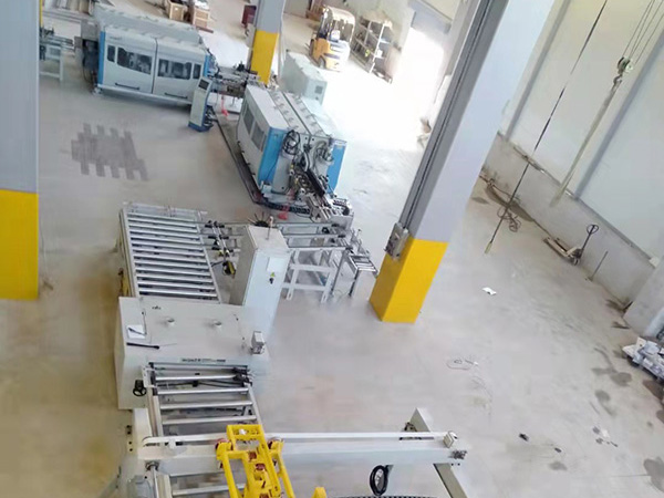 Automatic cutting and slotting line of SPC floor